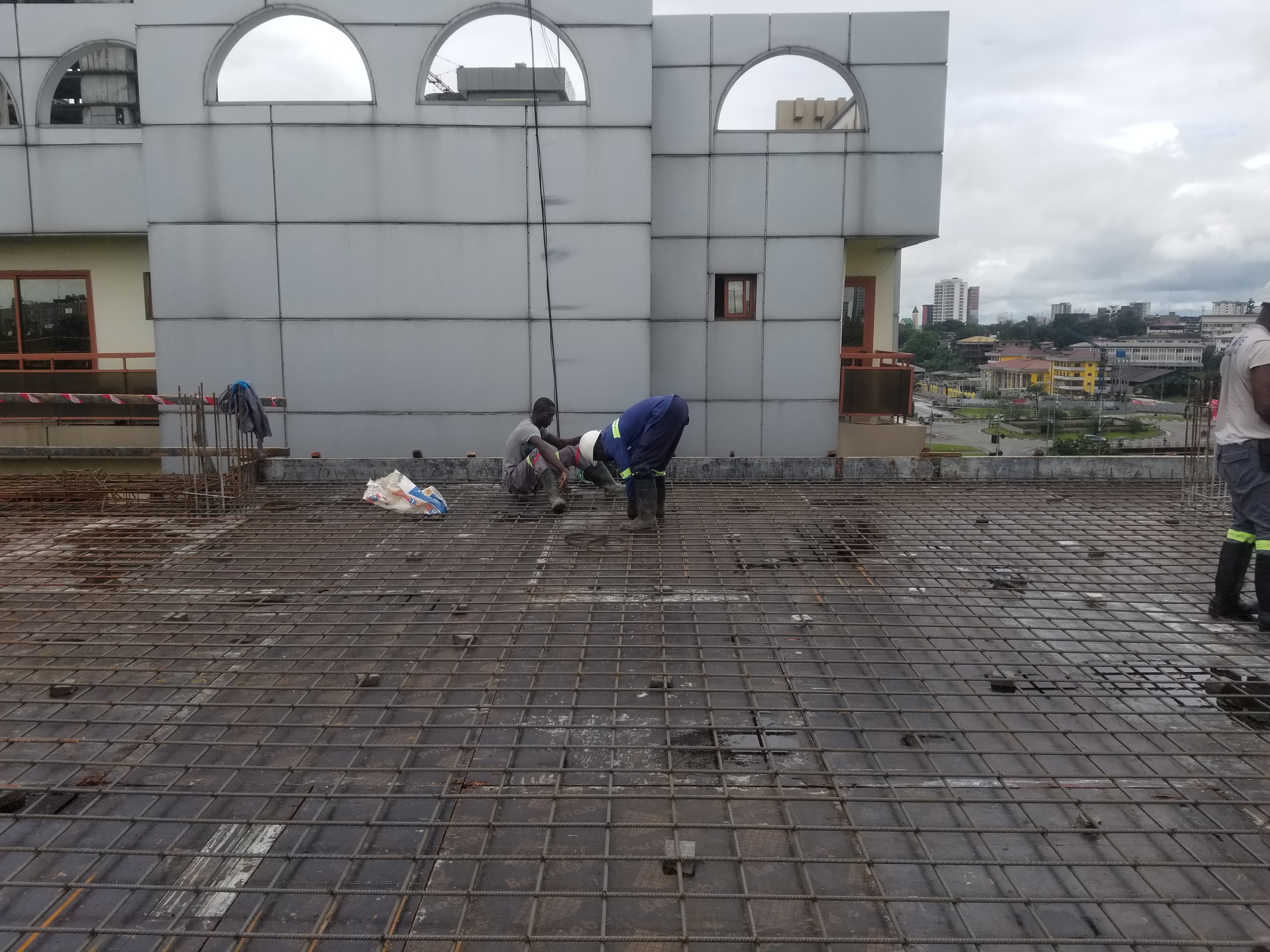 PROJET DE CONSTRUCTION DE L’IMMEUBLE SCI HYDE PARK DE TYPE SS+R+6