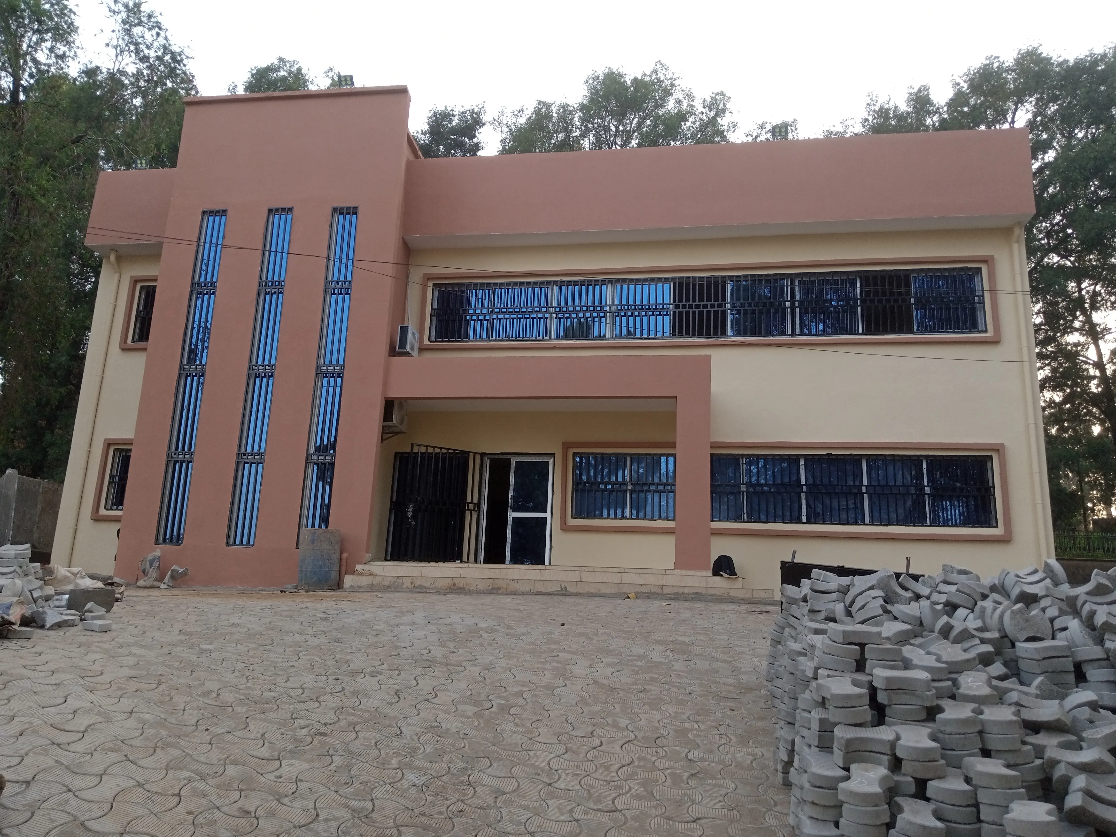 CONSTRUCTION DU COMMAND CENTER DE BAFOUSSAM